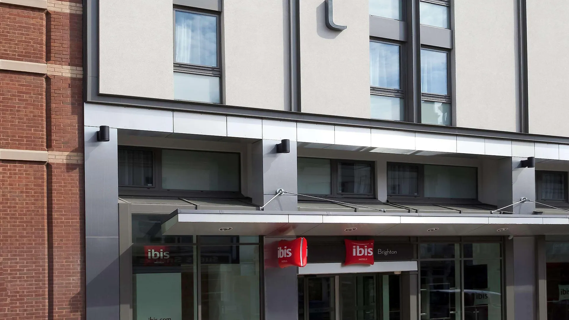 Ibis Brighton City Centre - Station